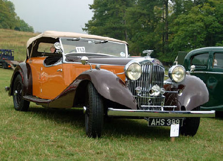 1936-1941 Jensen 3.5 Litre S-type.jpg